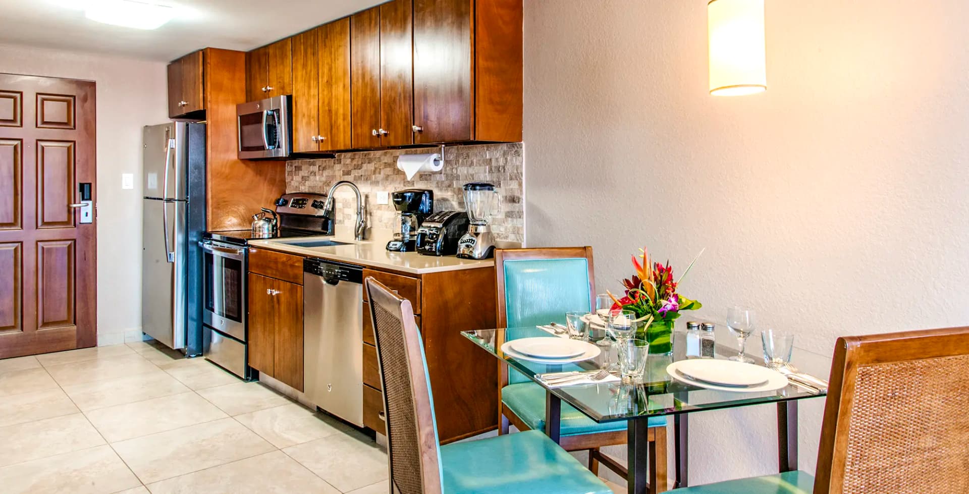 Deluxe Studio Plus bedroom