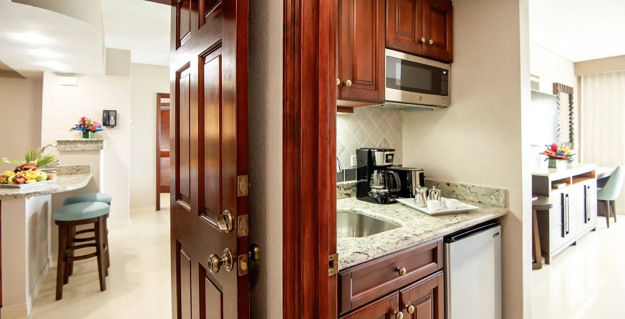 Two Bedroom Villa dining area