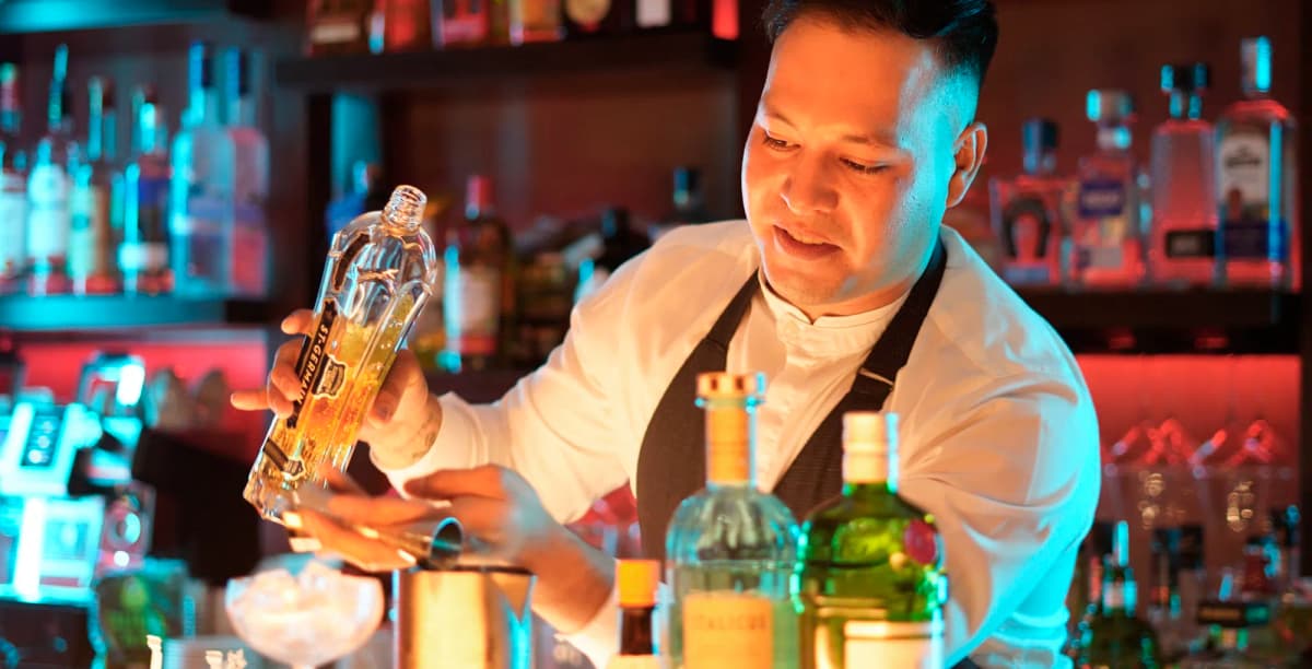 Bovin Steak House dining