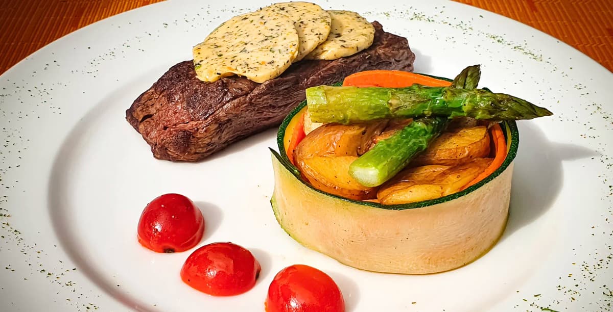 Juliette's Bistro interior